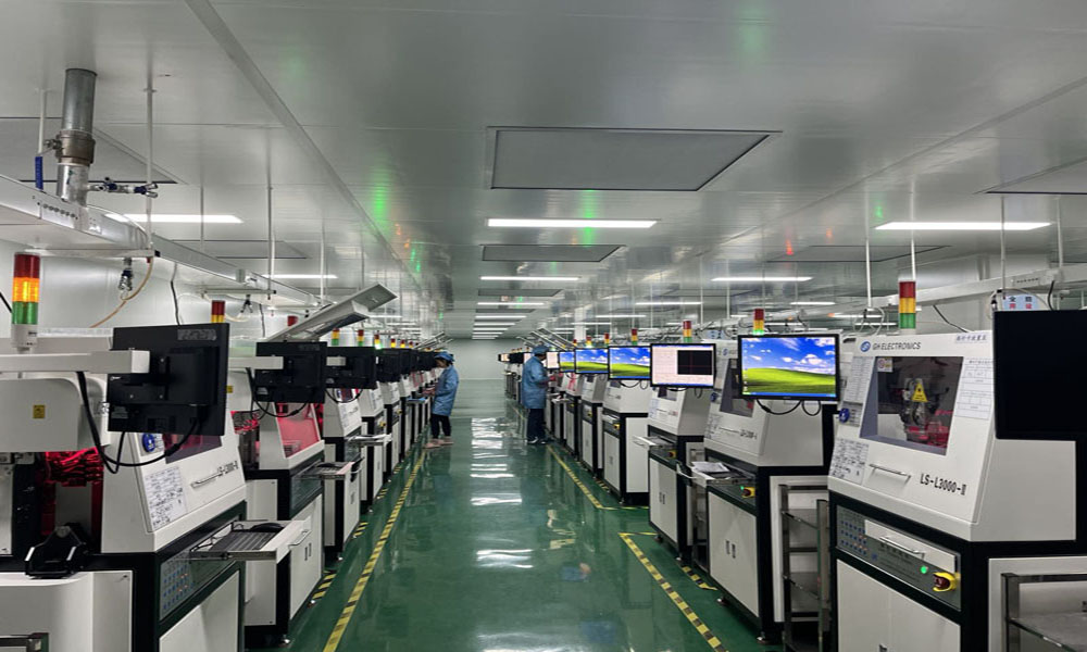 我司承建的翔胜科技公司新建1号厂房千级净化工程全部完工交付，并通过开发区委托的第三方检测验收